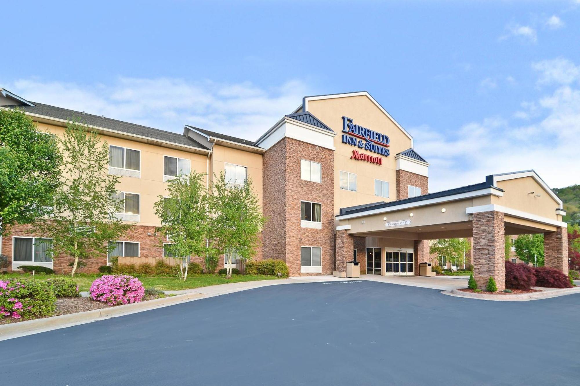 Fairfield Inn&Suites Cherokee Buitenkant foto