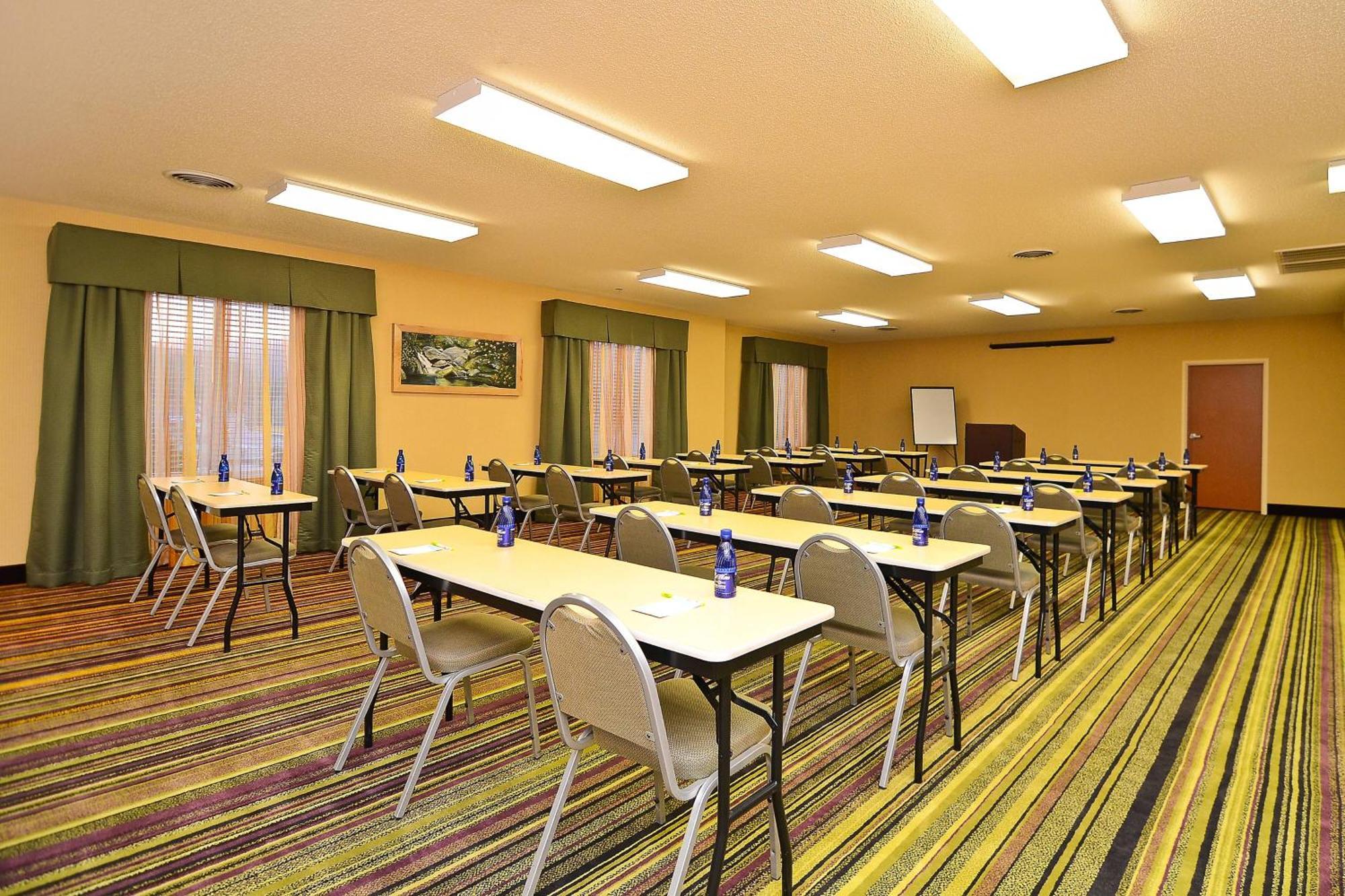 Fairfield Inn&Suites Cherokee Buitenkant foto