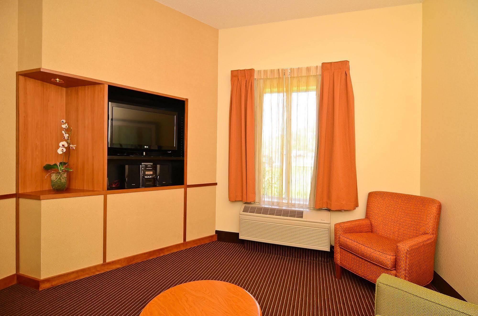 Fairfield Inn&Suites Cherokee Buitenkant foto